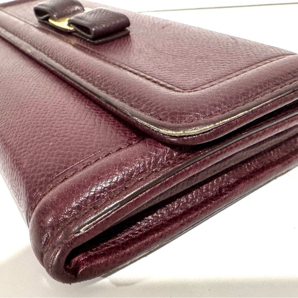 Ferragamo Vara Burgundy Leather Continental Wallet/Clutch/Crossbody - Picture 4 of 12